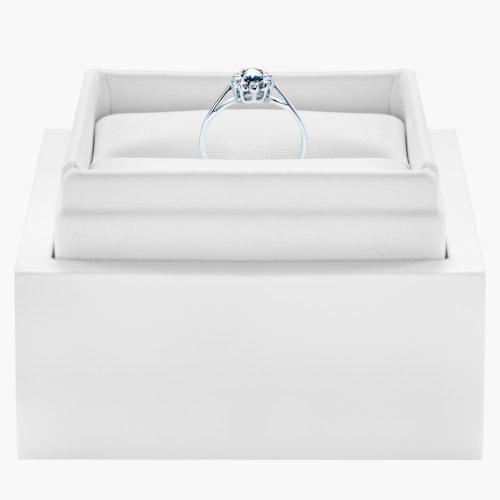 Pierścionek zaręczynowy SAVICKI: białe złoto, niebieski szafir